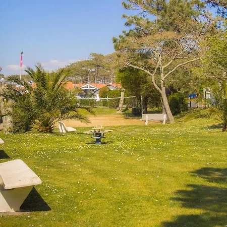 Village Vacances Azureva Anglet 2*
