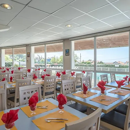 Tatil parkı Azureva Club 2*