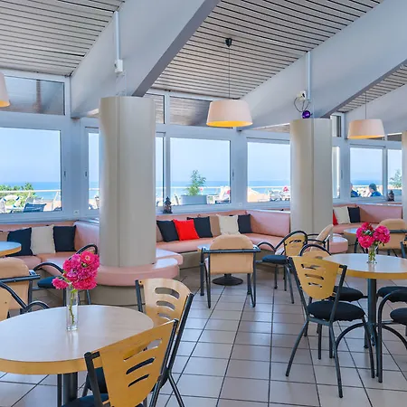 Village Vacances Azureva Anglet 2*